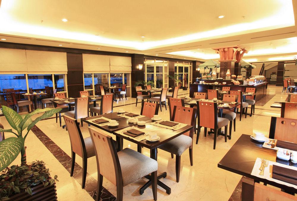 Swiss-Belhotel Papua Jayapura Exterior foto