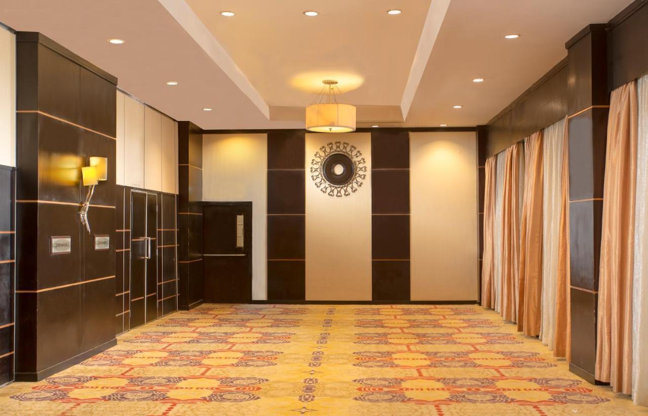 Swiss-Belhotel Papua Jayapura Exterior foto